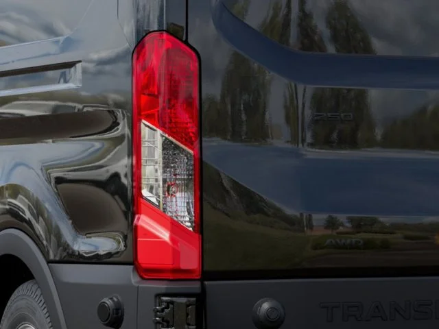 New 2027 Agate Black Metallic Ford Base image 42