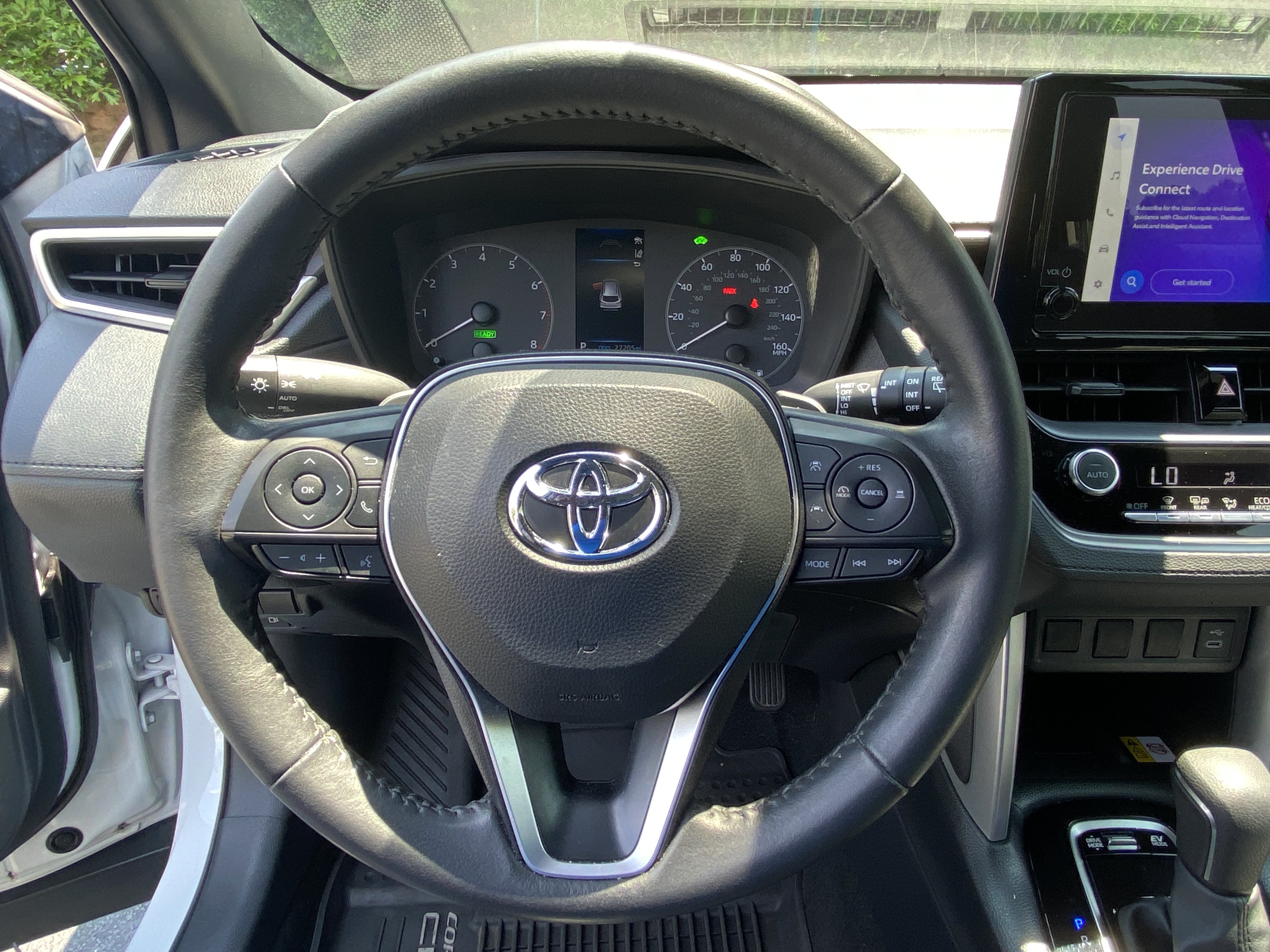 Used 2023 Wind Chill Pearl Toyota Hybrid SE image 12