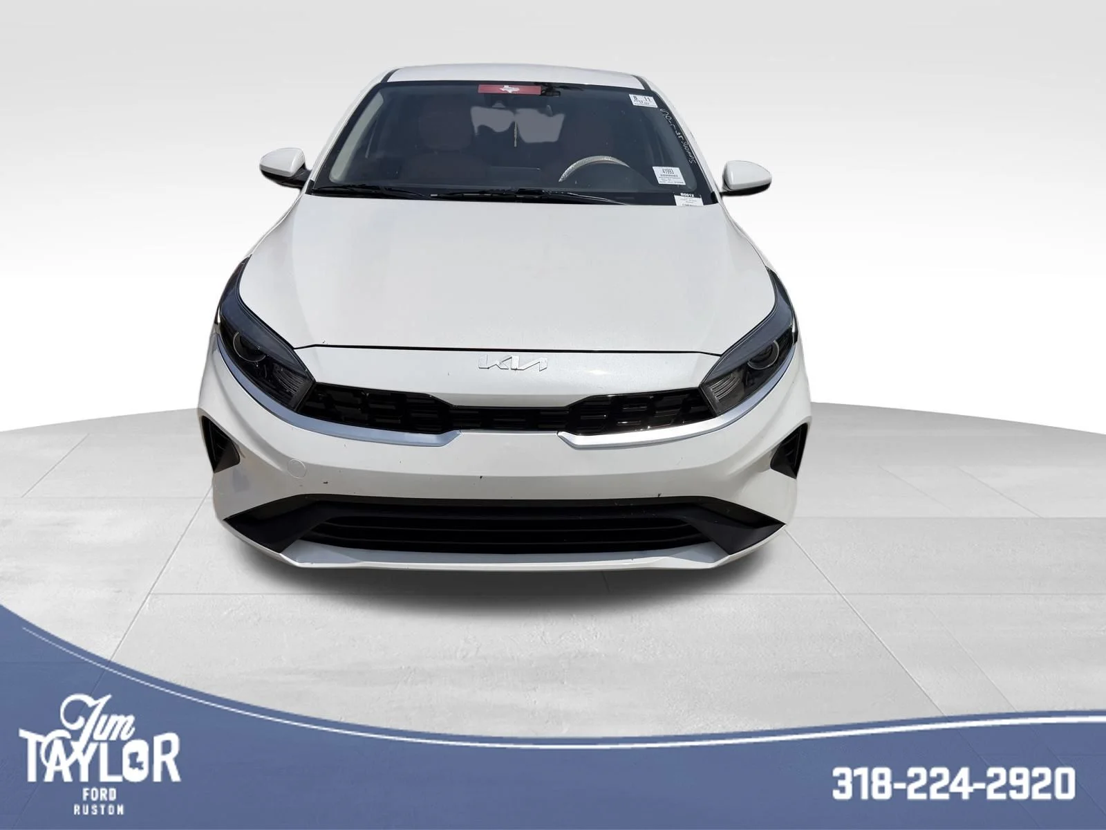 Used 2023 Snow White Pearl Kia LXS image 39