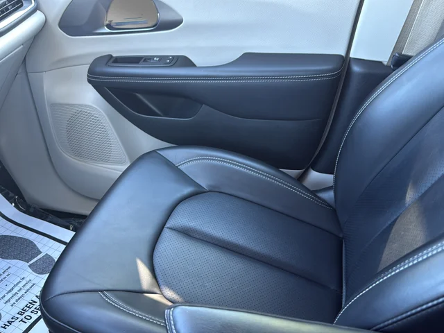 Used 2023 Gray Chrysler Touring L image 27