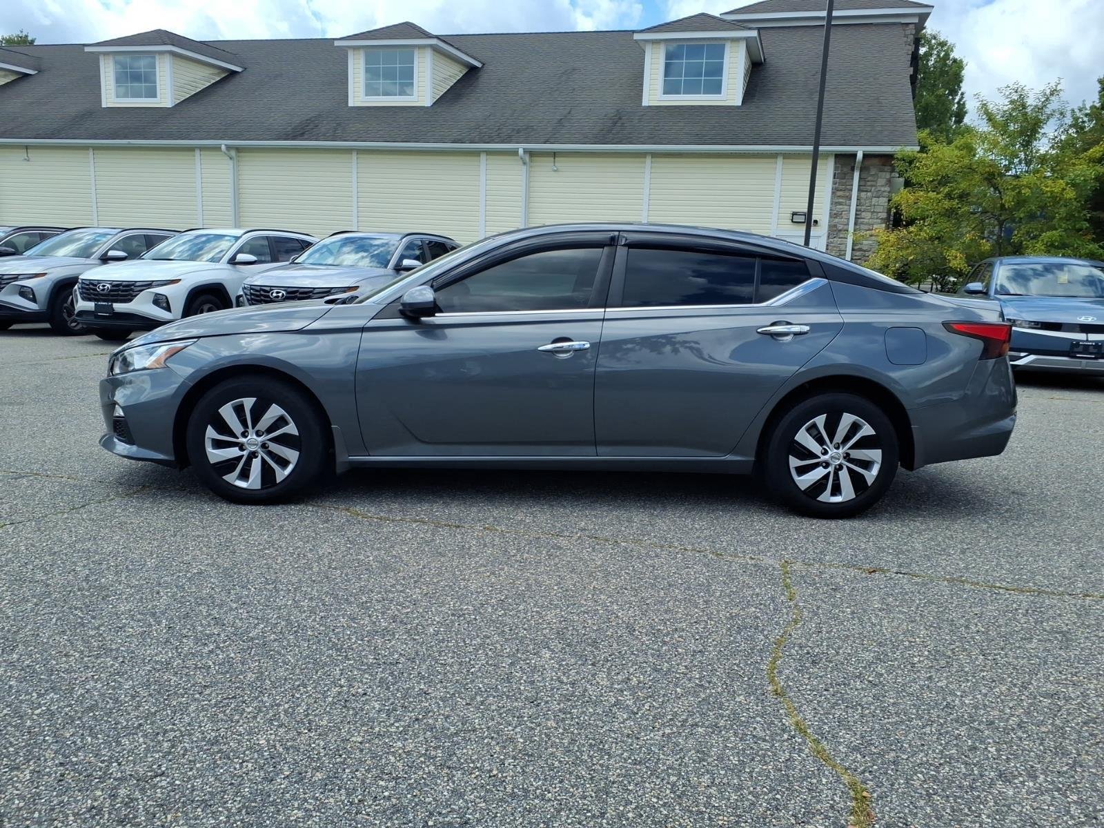 Used 2019 Gun Metallic Nissan 2.5 S image 8