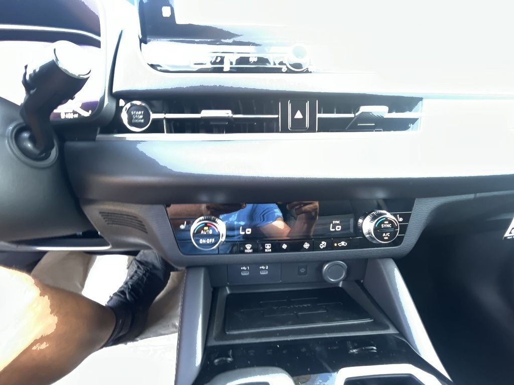 2025 Mitsubishi Outlander SE - Photo 19