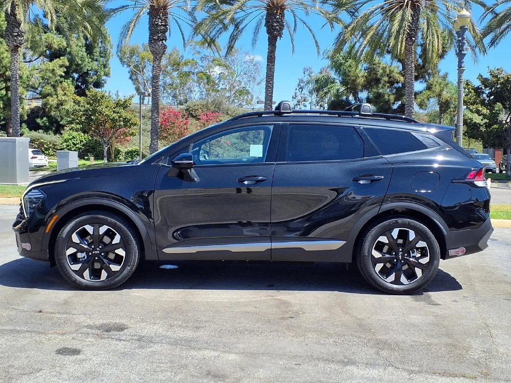 Certified Used 2024 Black Kia X-Line image 3