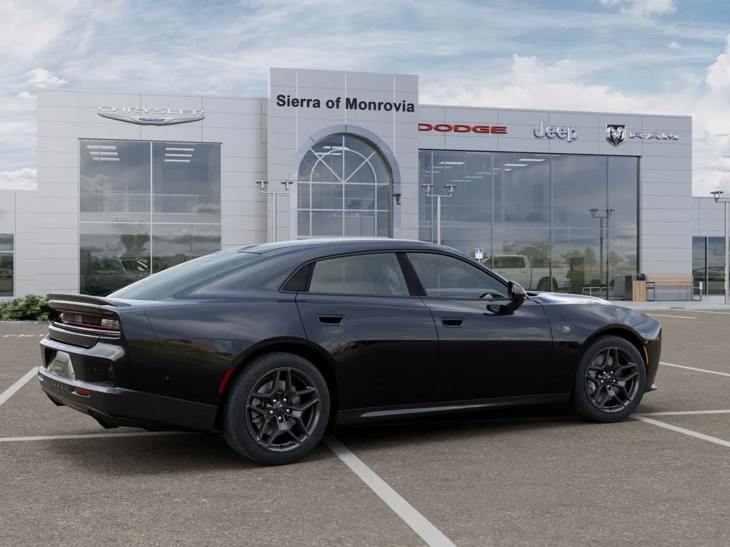 New 2026 Diamond Black Crystal Pearlcoat Dodge R/T Scat Pack image 4