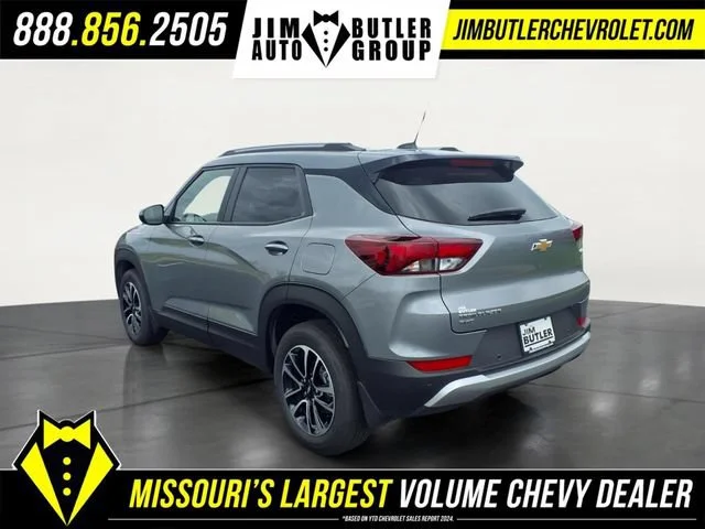 New 2026 Sterling Gray Metallic Chevrolet LT image 21