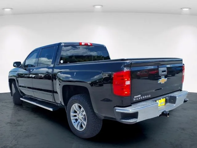 Used 2017 Black Chevrolet LT image 9