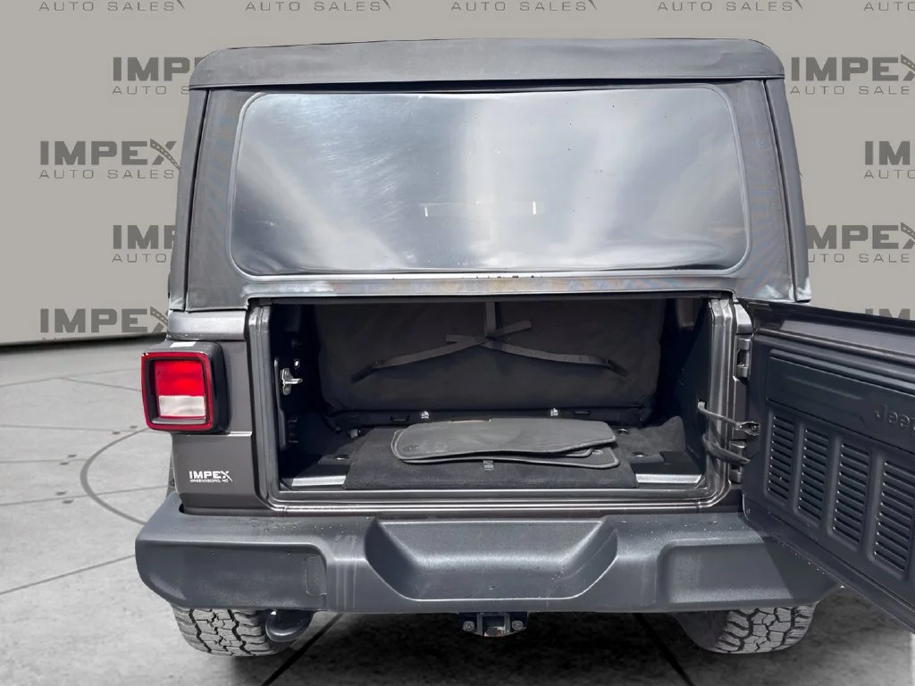 Used 2020 Gray Jeep Sport image 25