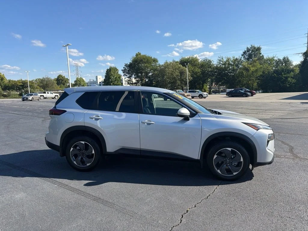 Used 2024 Silver Nissan SV image 10