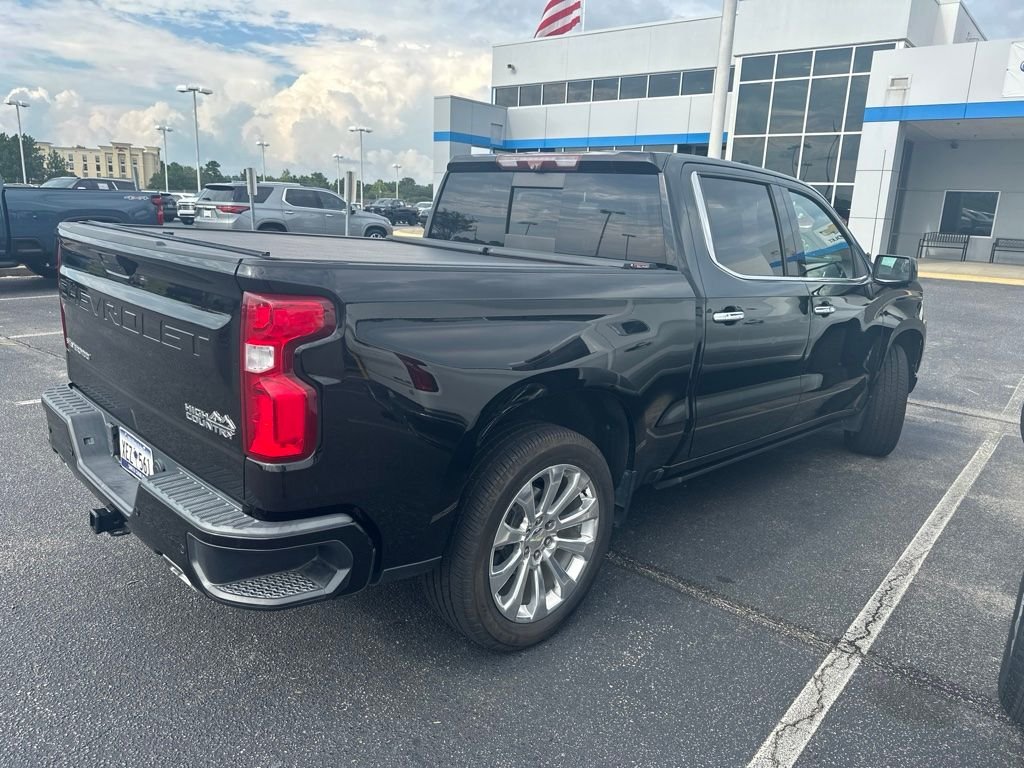Used 2020 Black Chevrolet High Country image 3