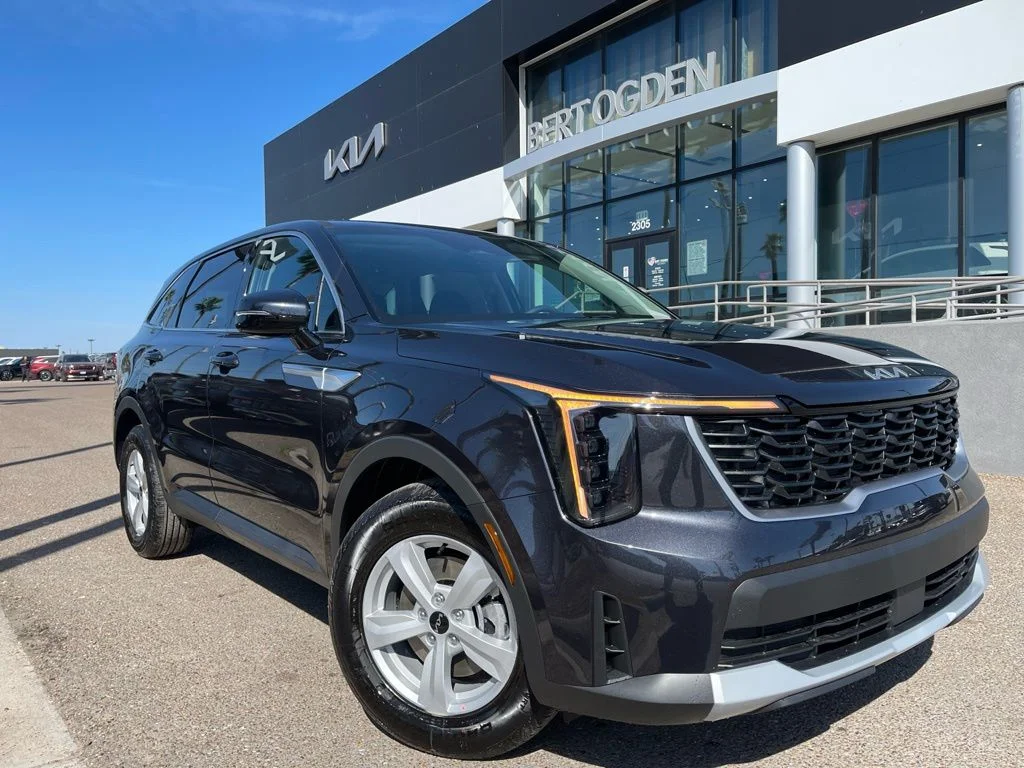 New 2026 Black Kia LX image 1