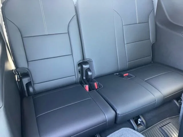 New 2026 Summit White GMC Elevation image 20