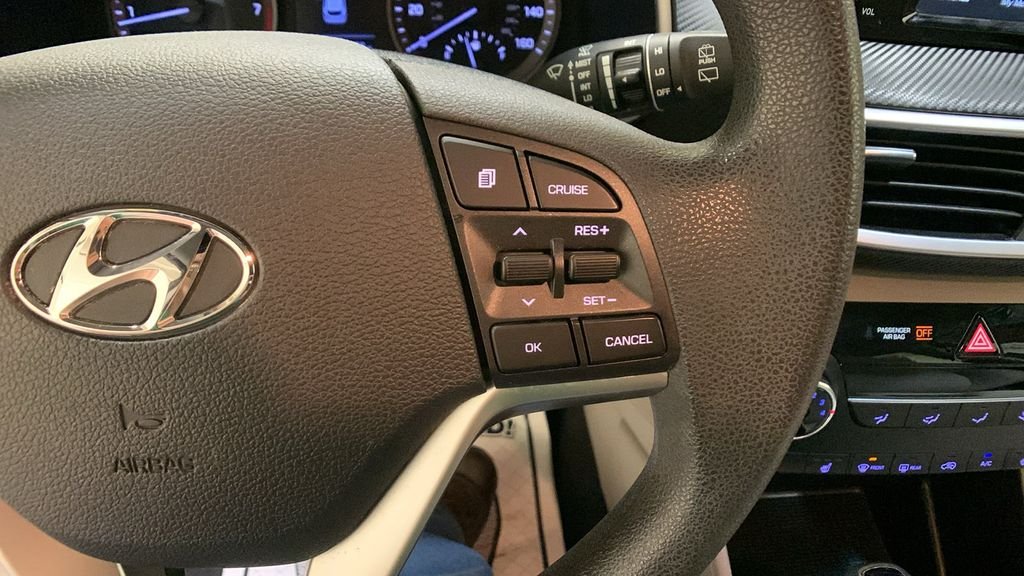 Used 2019 Black Noir Pearl Hyundai Value image 30