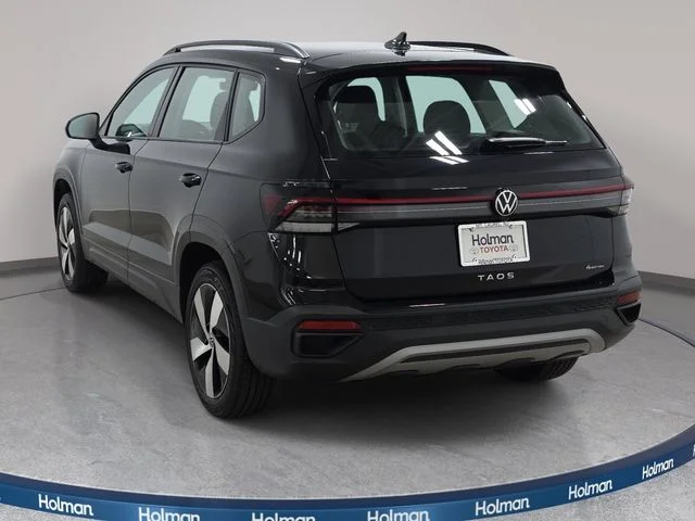 Used 2025 Black Volkswagen 1.5T S image 7