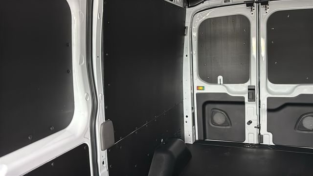 New 2026 Oxford White Ford Base image 24