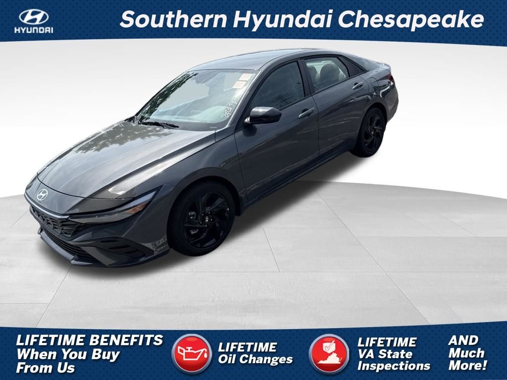 Used 2026 Gray Hyundai SEL Sport image 1