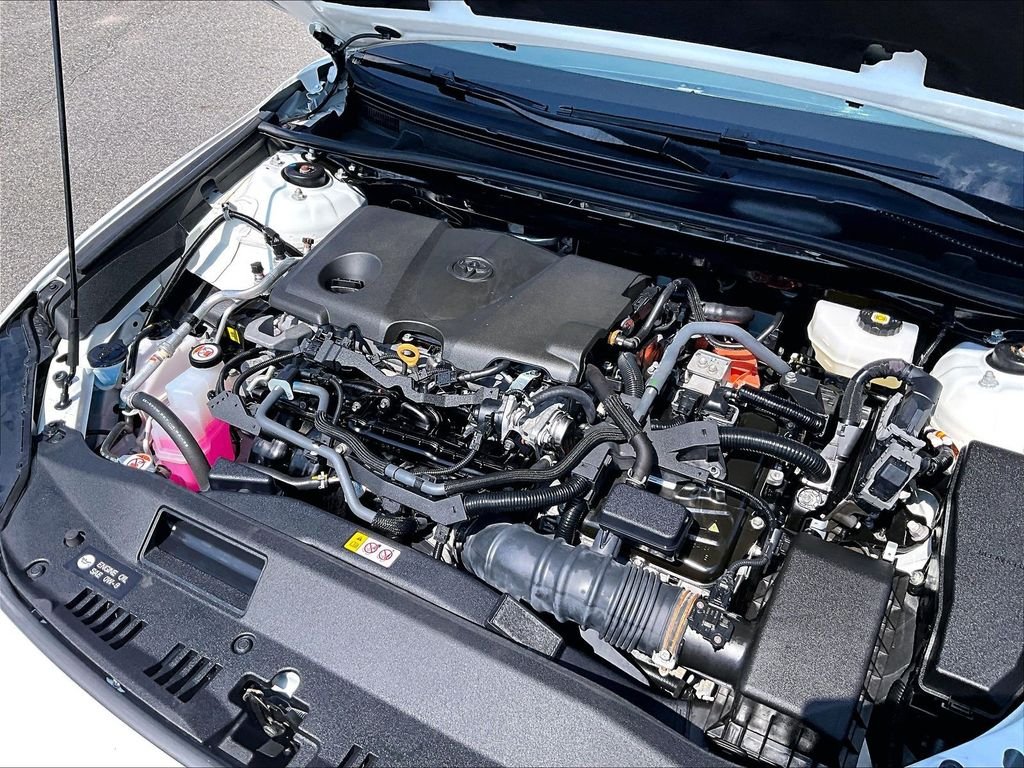 Used 2025 White Toyota SE image 35