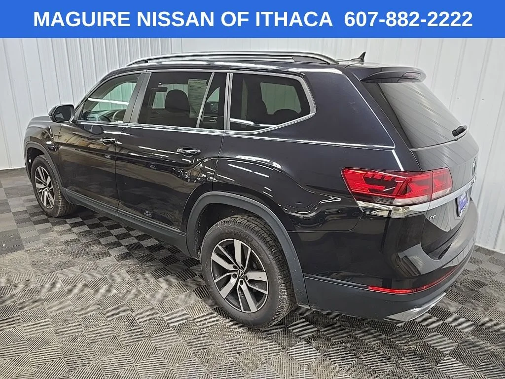 Used 2022 Black Volkswagen 2.0T SE image 9