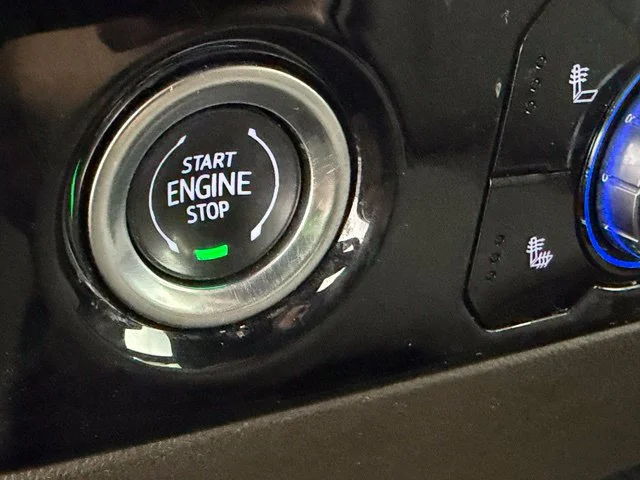 Used 2024  GMC SLE image 26
