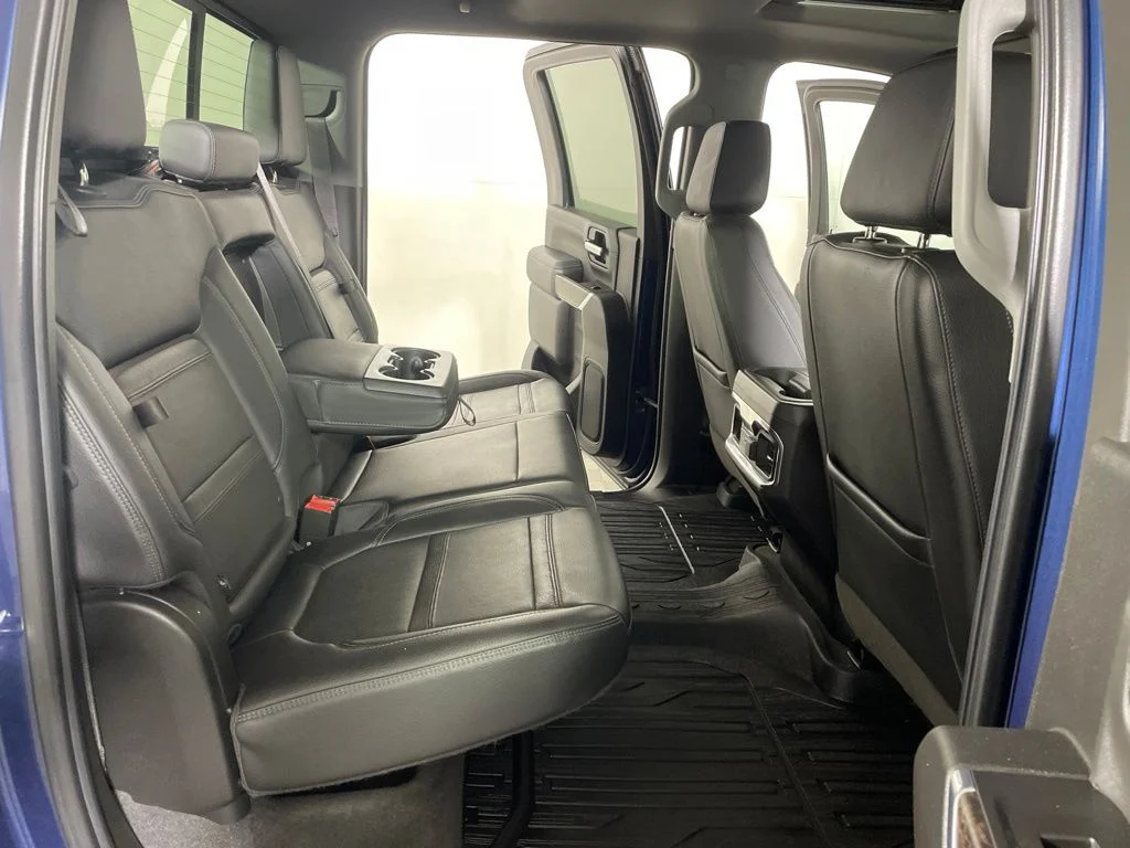 Used 2022 Blue GMC Denali image 23
