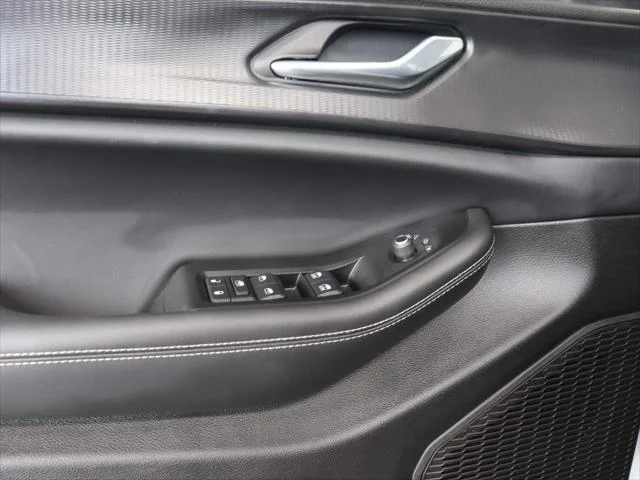 2025 Jeep Grand Cherokee Laredo - Photo 16