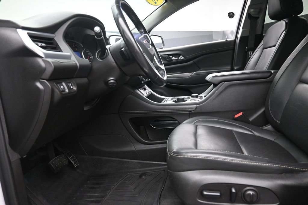 Used 2020 White GMC SLT image 19