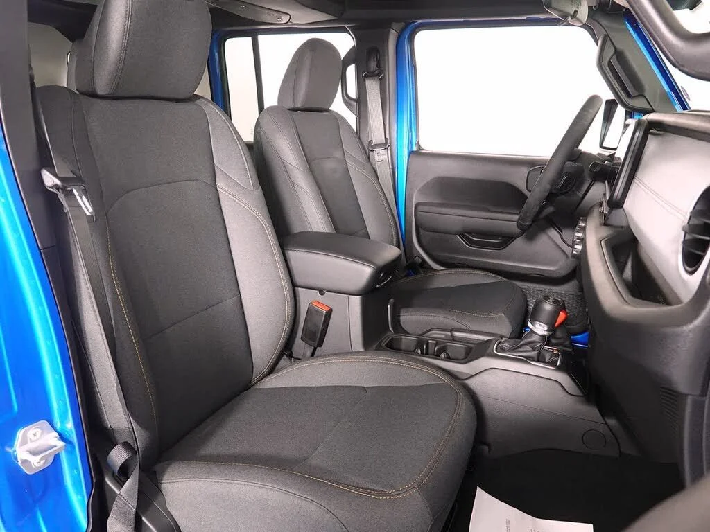 2026 Jeep Wrangler 4-Door Willys - Photo 9