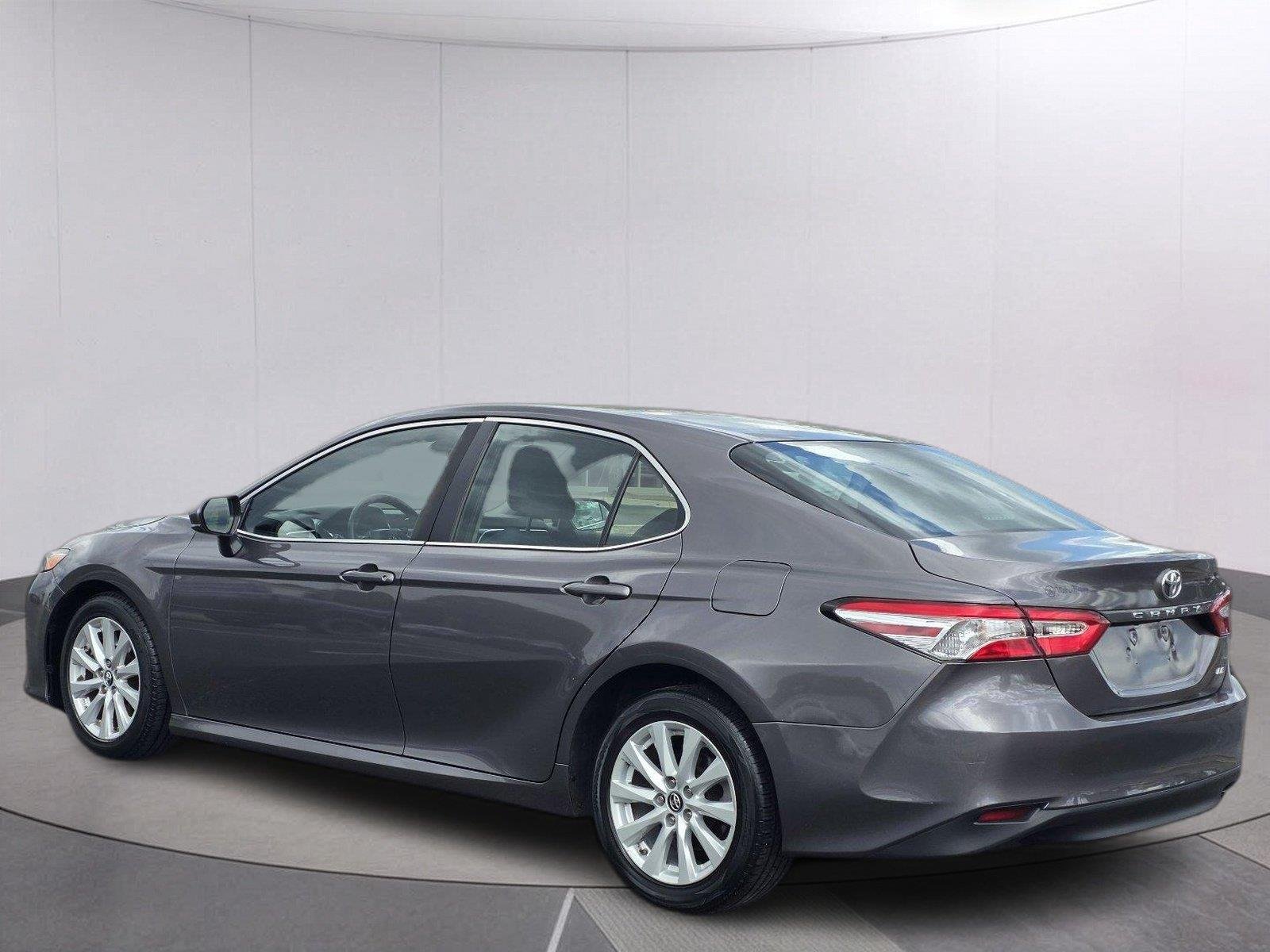 Used 2018 Predawn Gray Mica Toyota LE image 7