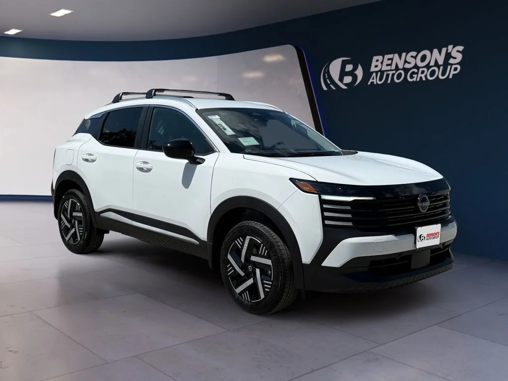 New 2027 White Nissan SV image 7