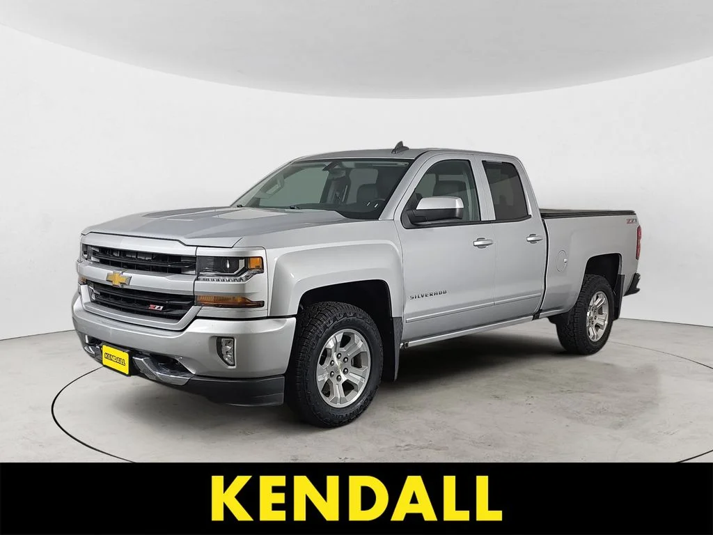Used 2016 Silver Ice Metallic Chevrolet LT image 1