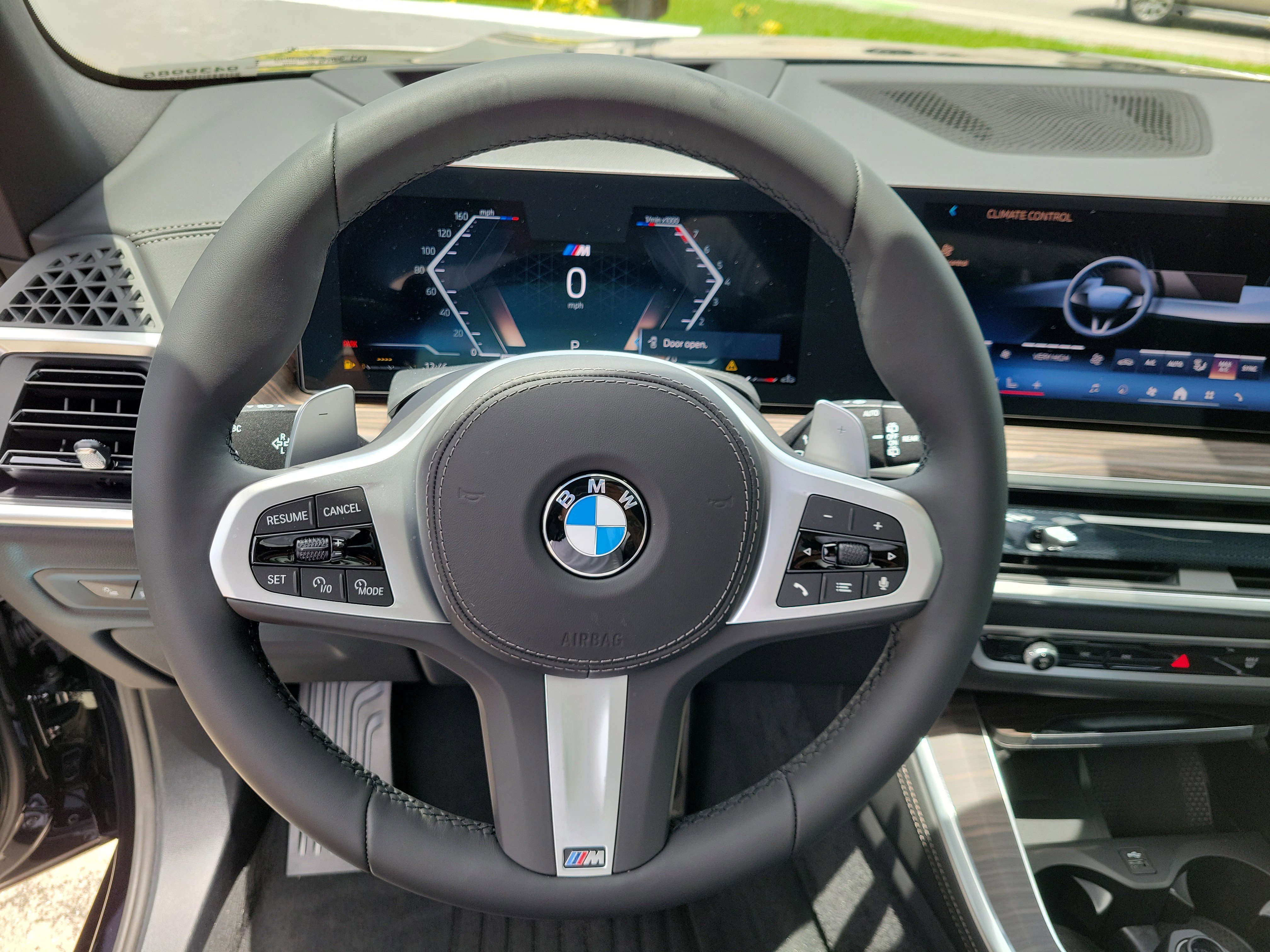 New 2026 Carbon Black Metallic BMW sDrive40i image 21