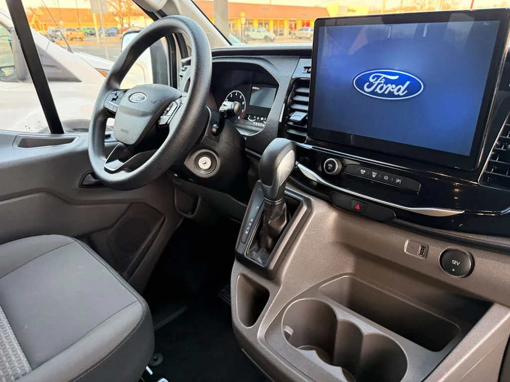 Used 2024 White Ford XLT image 3