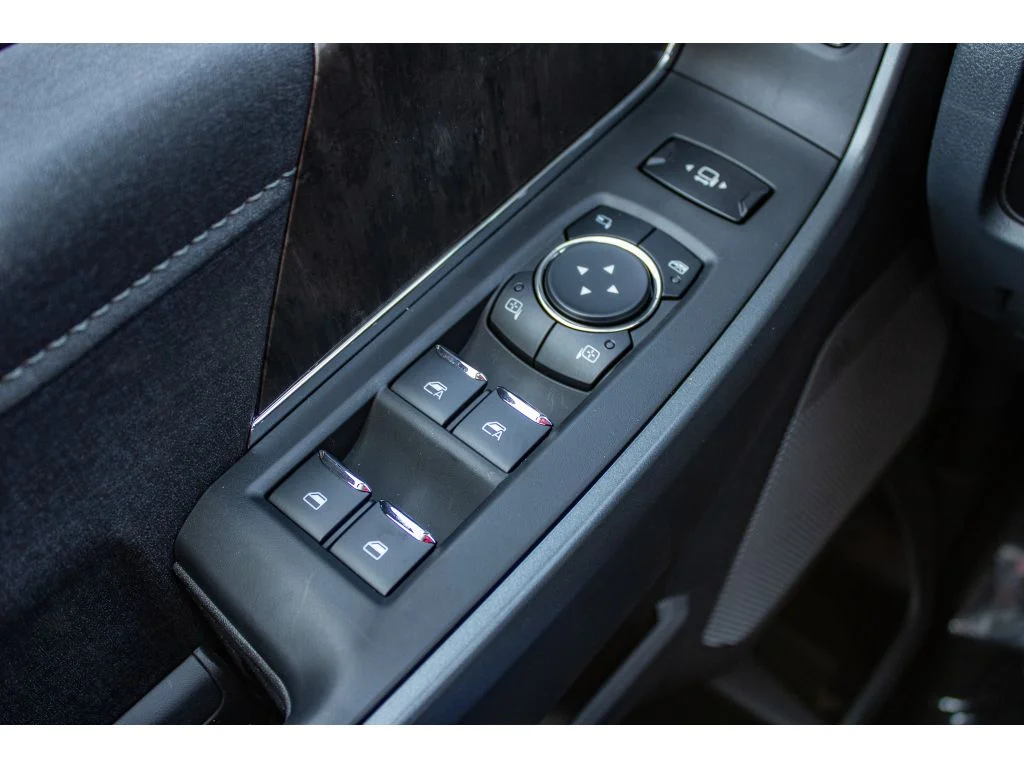 New 2026 Carbonized Gray Metallic Ford F-350® Lariat® image 36