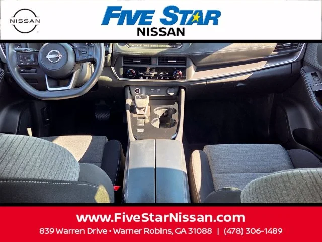 Used 2023 Gray Nissan SV image 8