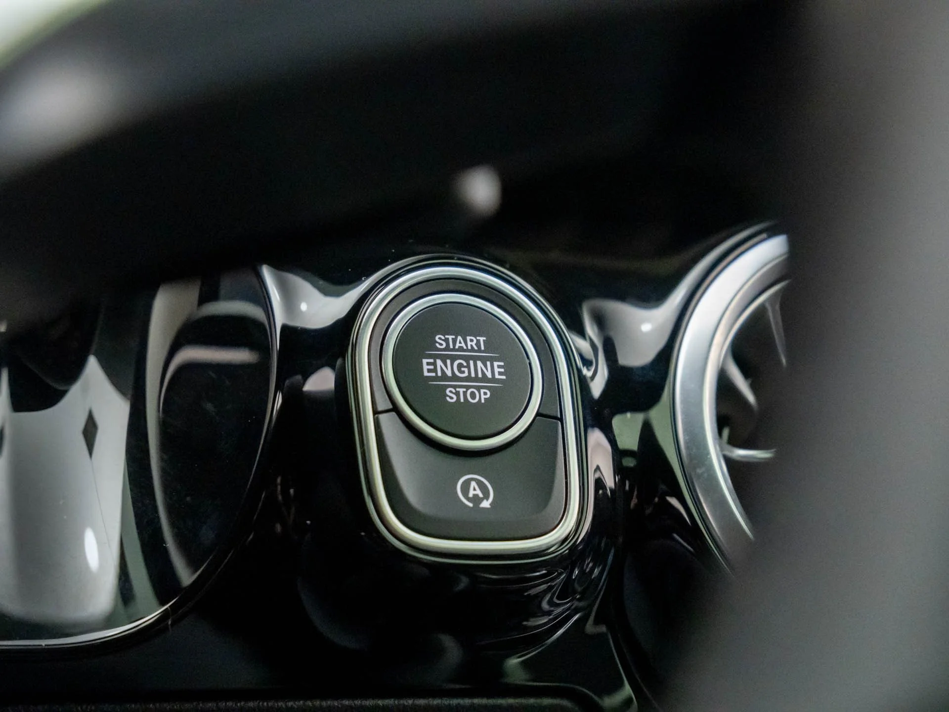 New 2026 Black Mercedes-Benz GLA 250 image 21