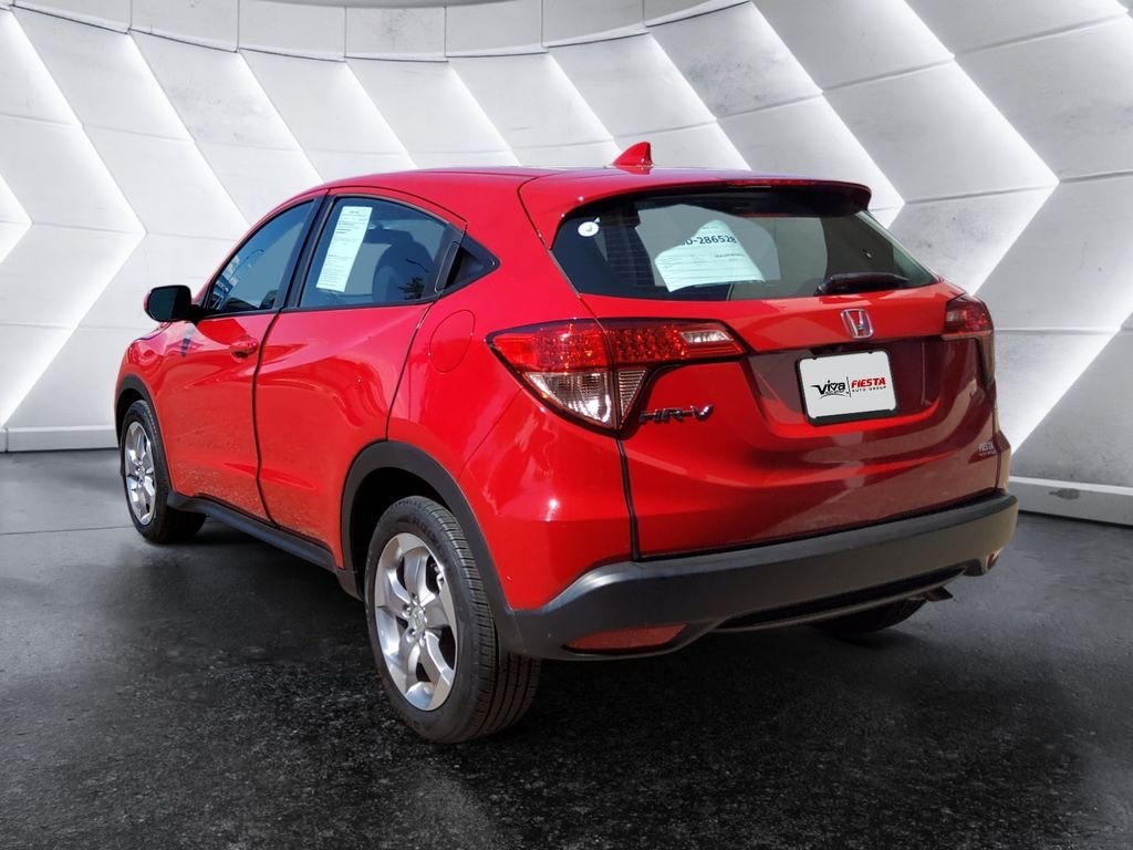 Used 2018 Black Honda LX image 6