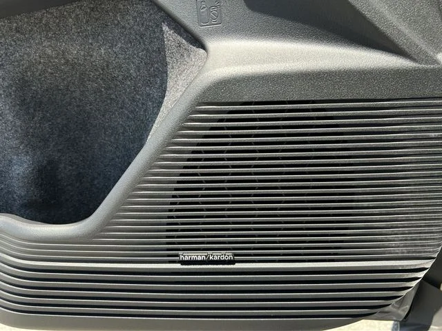 New 2026 RIVER ROCK PEARL Subaru Limited image 30