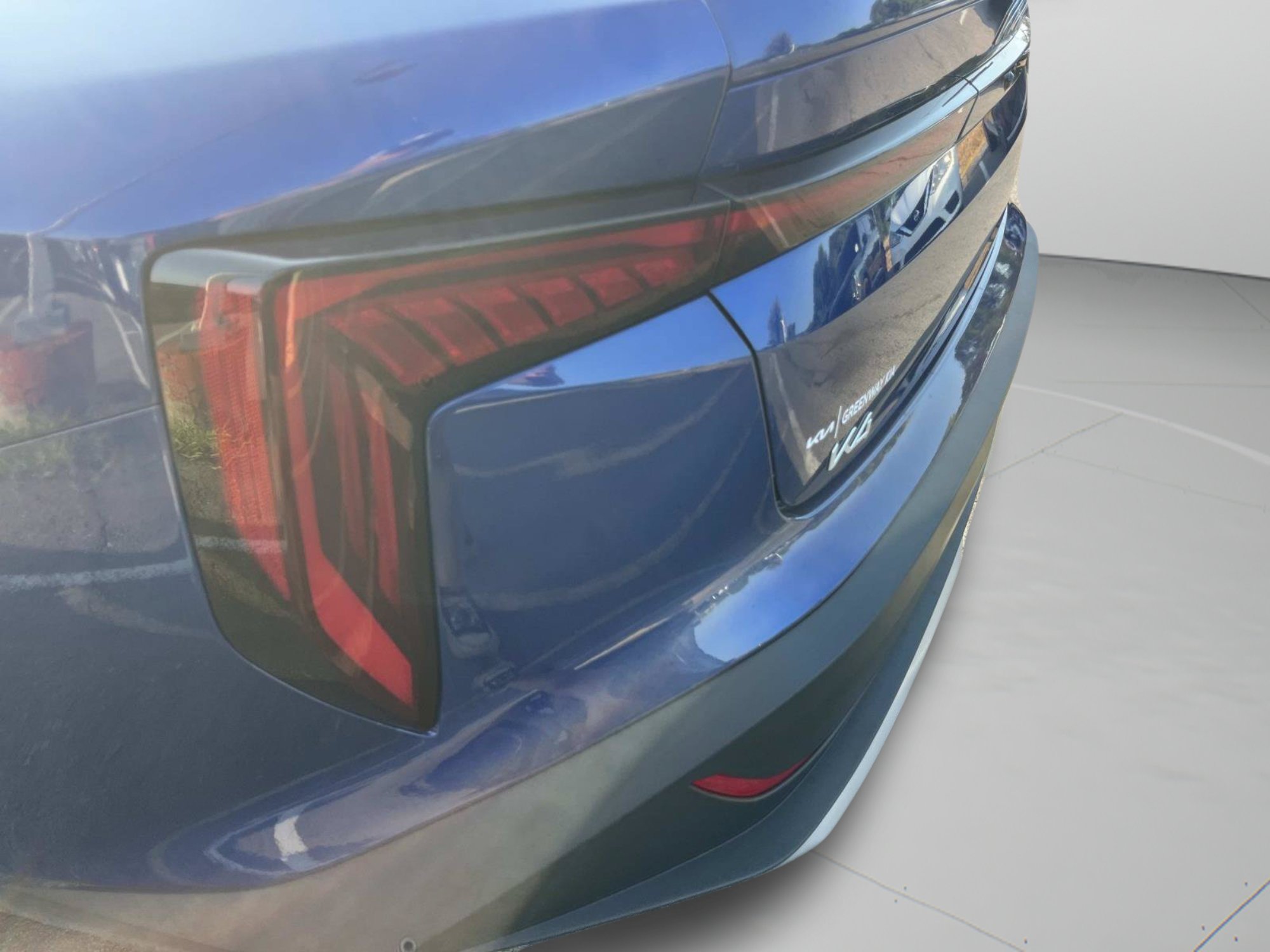 New 2026 Deep Sea Blue Kia LXS image 10