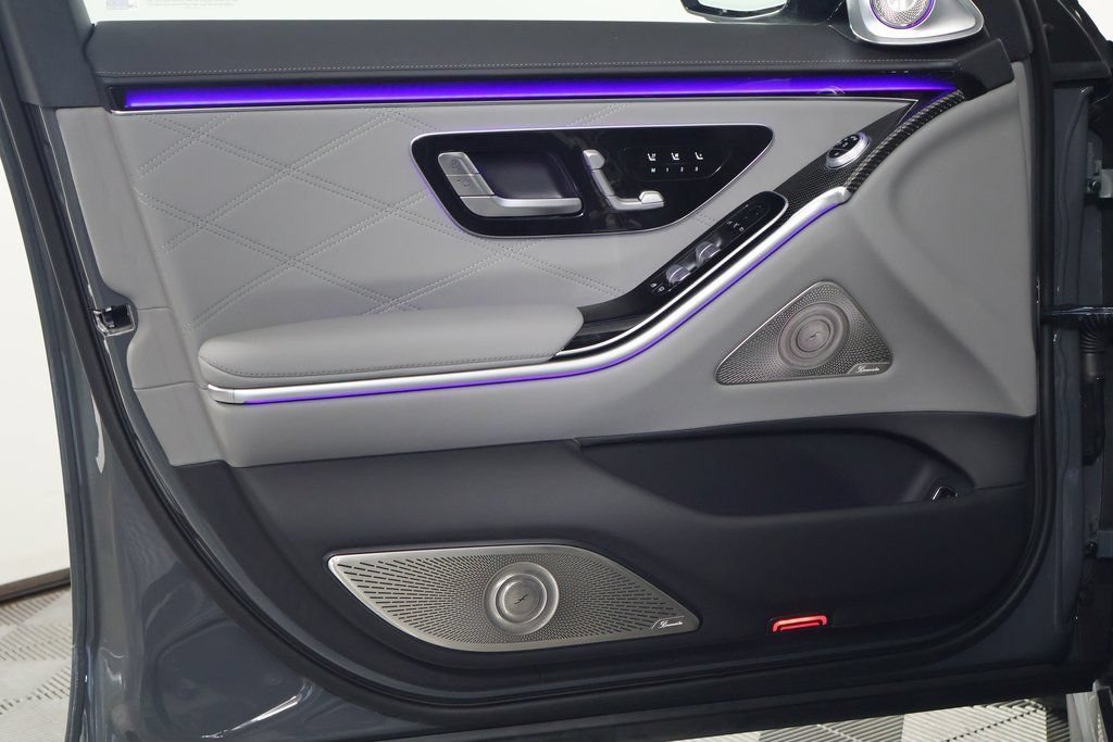 New 2026 MANUFAKTUR Silicon Grey Mercedes-Benz AMG® S 63 E 4MATIC® Sedan image 17