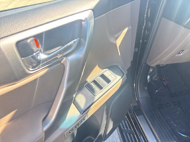 Used 2022 Black Lexus 460 image 11