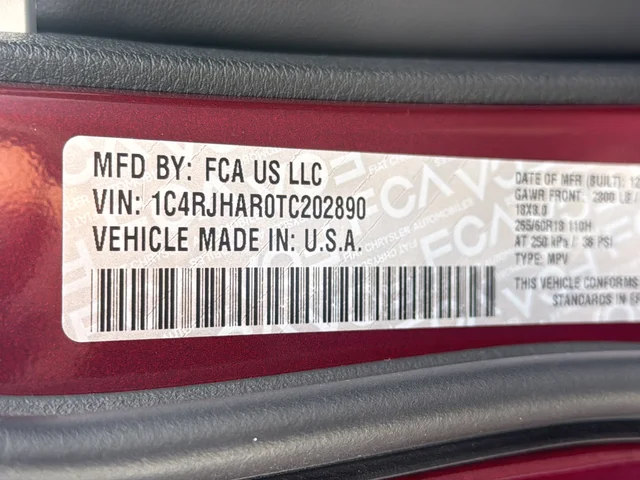 New 2026 Velvet Red Pearl-Coat Exterior Paint Jeep Altitude image 30