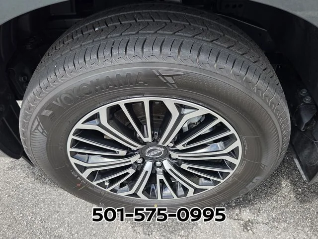 Used 2026 White Nissan SL image 9