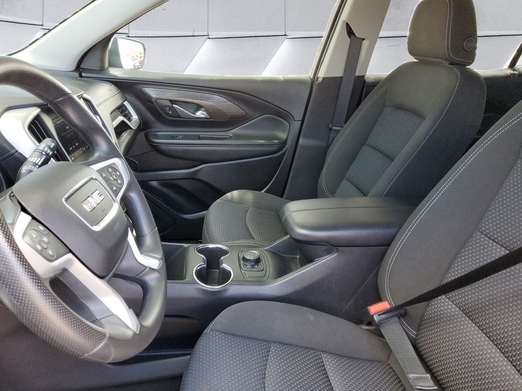Used 2024 Silver GMC SLE image 7