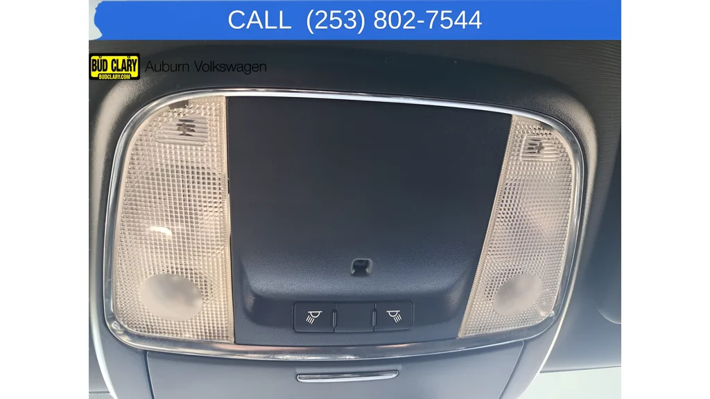 Used 2020 Black Jeep Laredo E image 24