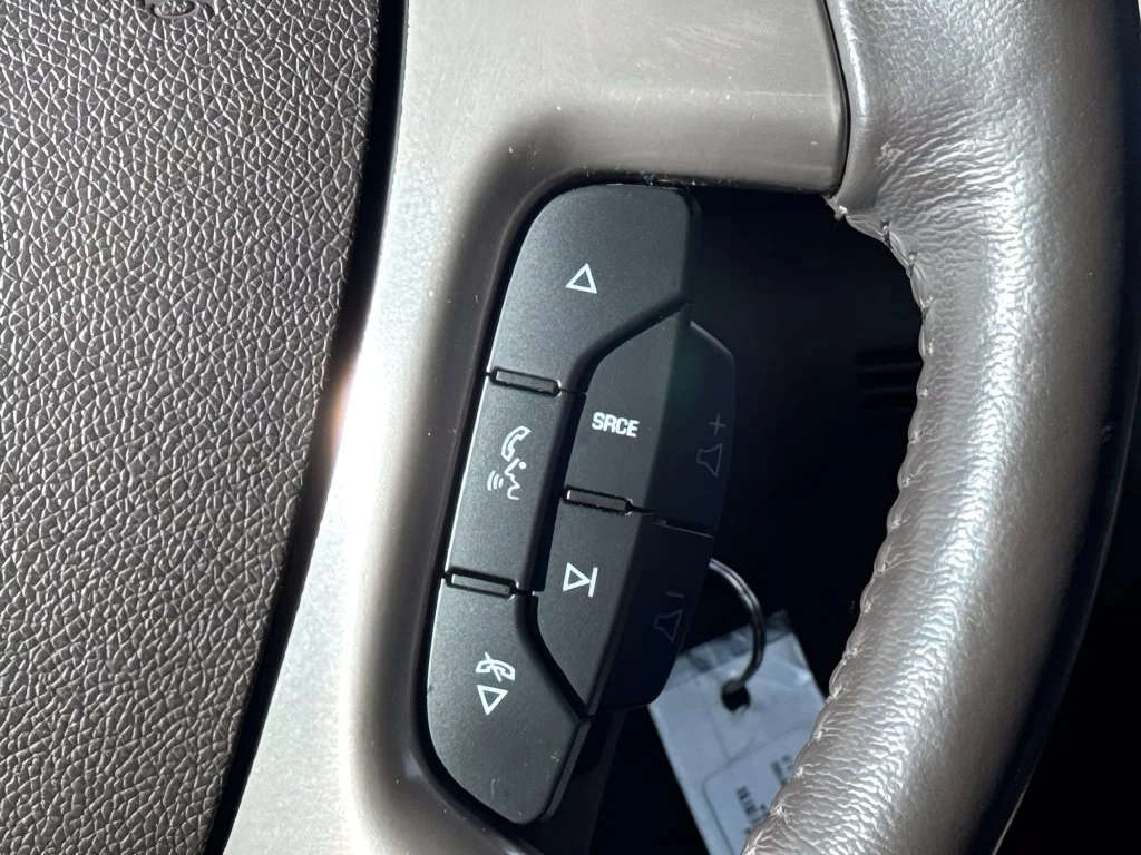 Used 2015 White GMC Denali image 19