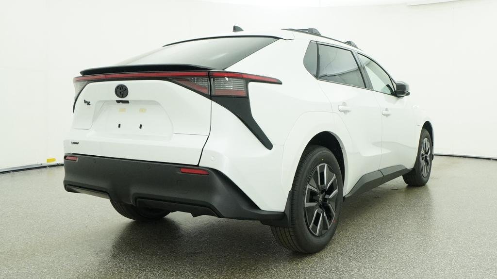 New 2026 Wind Chill Pearl Toyota XLE image 62
