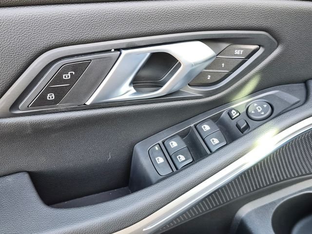 2026 BMW 3 Series 330i - Photo 17