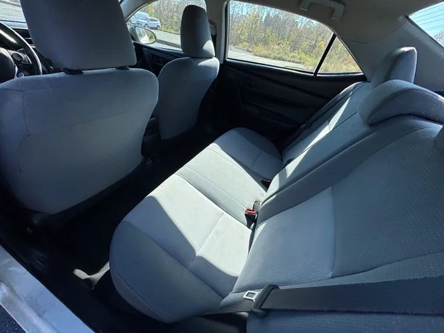 Used 2017 White Toyota L image 16