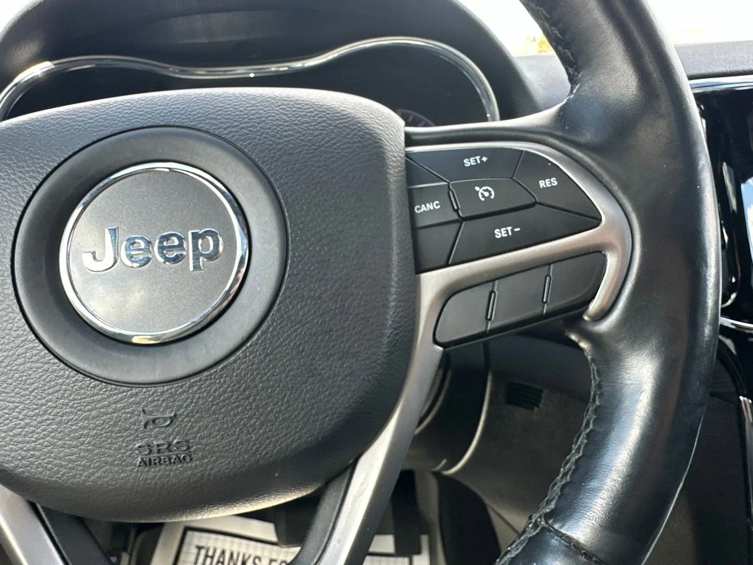 Used 2020 Red Jeep Altitude image 43