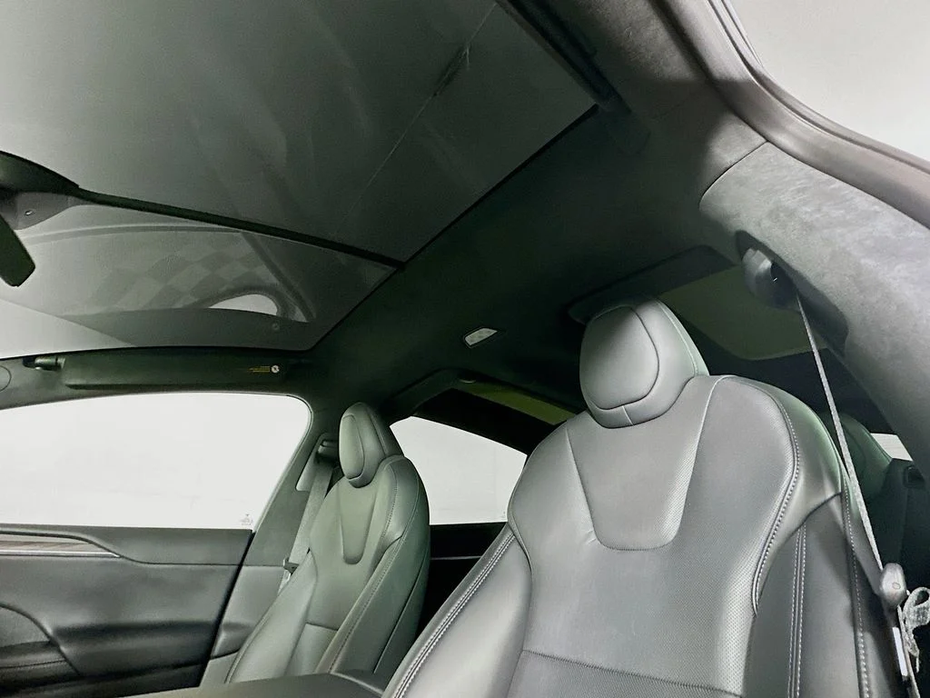 Used 2022 Red Multi-Coat Tesla  image 16