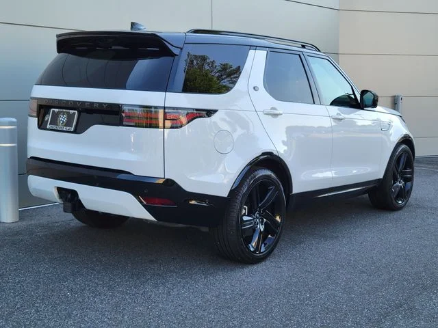 Certified Used 2025 White Land Rover Dynamic SE image 10